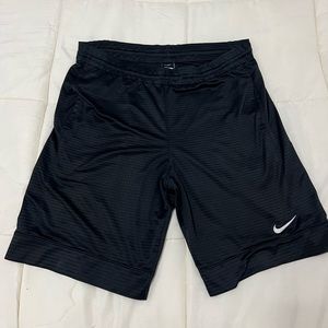 ⭐️ Men Nike Black Shorts Size Medium